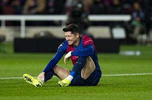 aoke-莱万：巴萨犯了很多错误，我们不能像今天这样踢球