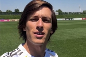 澳客-A费录制视频问候皇马球迷：感谢你们的欢迎，Hala Madrid！