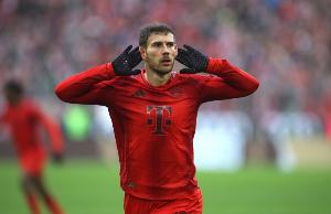 澳客app下载-记者：格雷茨卡小腿撞伤，将缺席拜仁对阵海登海姆的比赛